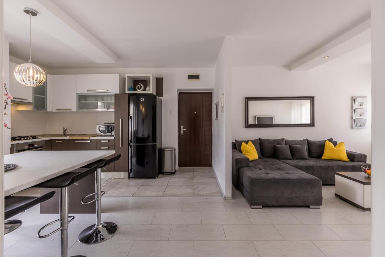Doors Of West Apartment Split Luaran gambar